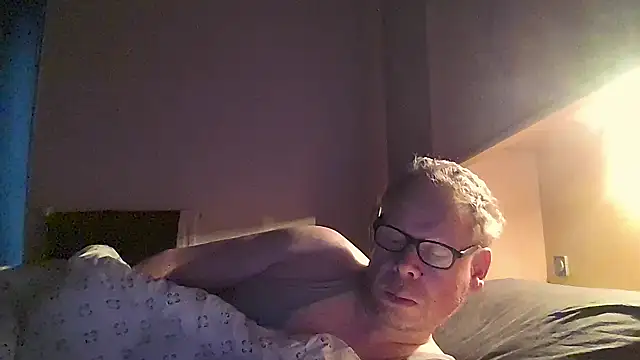 kinkyslet8 online show from November 2, 2025, 8:30 am