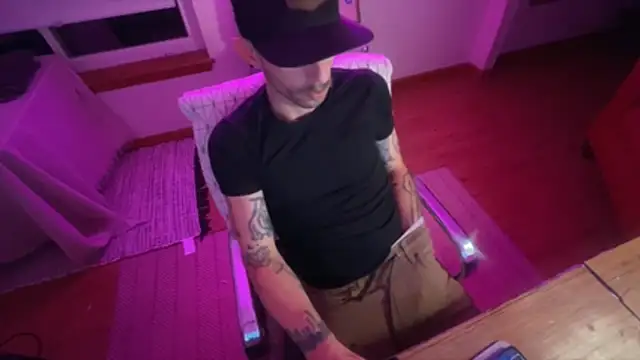 RuffClvb online show from December 23, 2025, 8:13 am