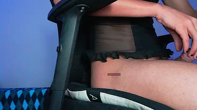 NickSull   online show from March 14, 2025, 11:32 pm