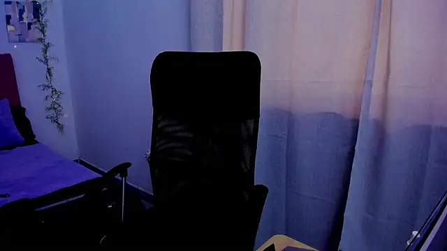 Charlee pink online show from September 30, 2025, 7:42 pm