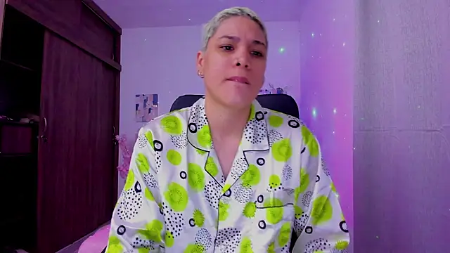 Charlee pink online show from September 25, 2025, 11:16 am