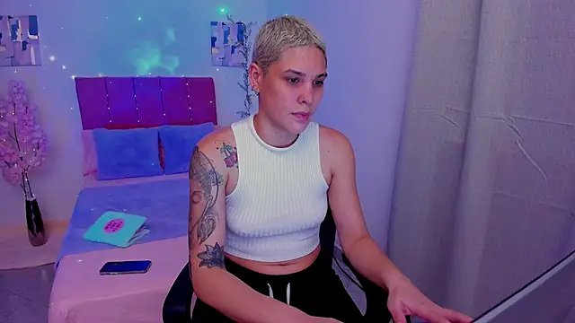 Charlee pink online show from September 22, 2025, 12:49 am