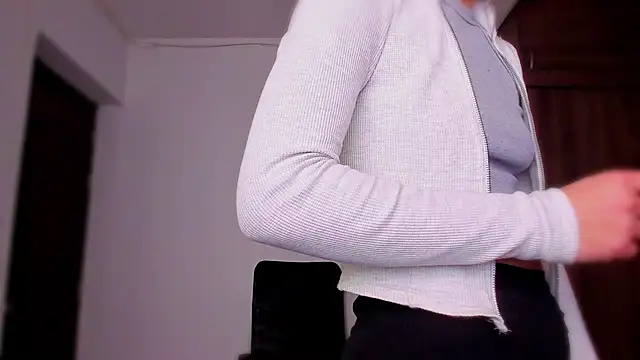 Charlee pink online show from February 13, 2026, 3:45 pm