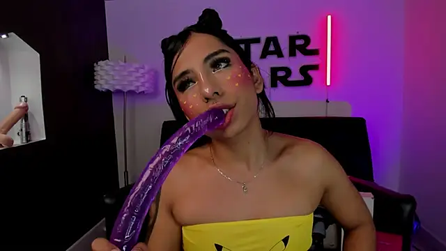 Snapshot of miss__allison chatting on February 13, 2026, 11:10 am miss allison online show from February 13, 2026, 11:10 am