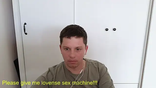 BigL0ve online show from April 19, 2026, 6:03 am