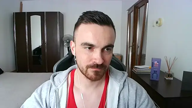 Snapshot of mu5clemania2 chatting on April 21, 2026, 12:23 pm mu5clemania2 online show from April 21, 2026, 12:23 pm