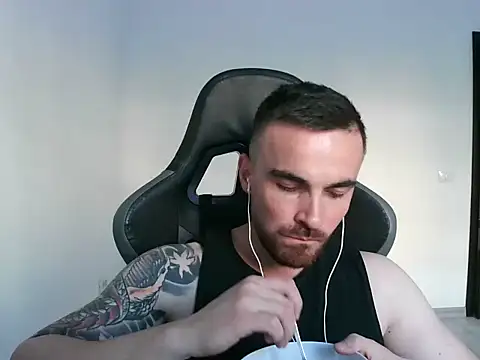 Snapshot of mu5clemania2 chatting on March 20, 2025, 2:53 pm mu5clemania2 online show from March 20, 2025, 2:53 pm