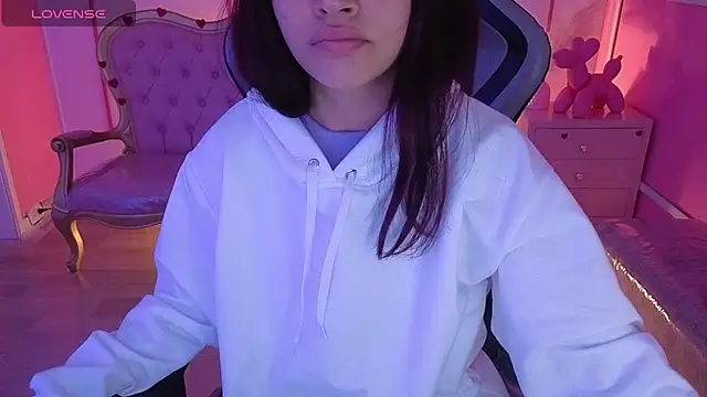 ailen t online show from October 4, 2025, 2:35 am