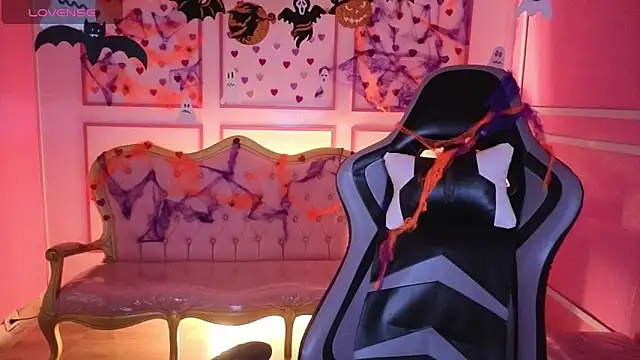 ailen t online show from October 27, 2025, 2:23 am