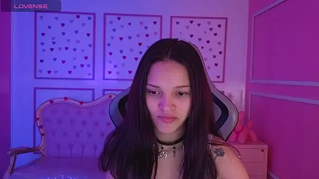 ailen t online show from September 11, 2025, 2:33 am