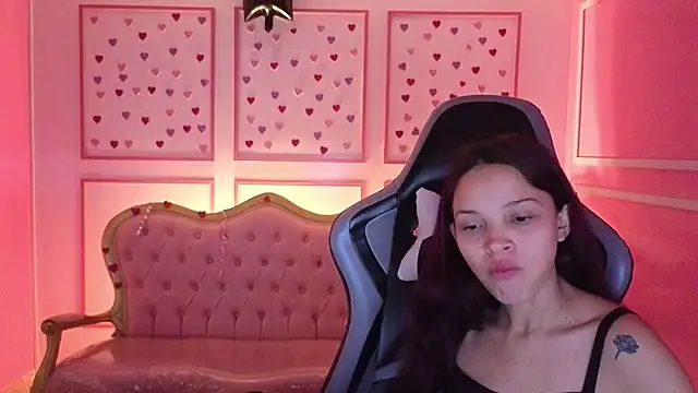 ailen t online show from October 21, 2025, 2:22 am