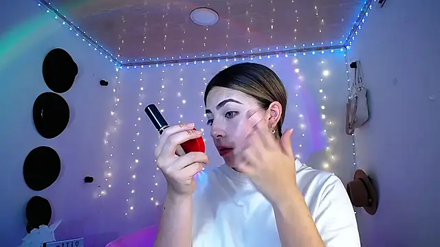 channel blonde a online show from March 10, 2025, 6:01 pm