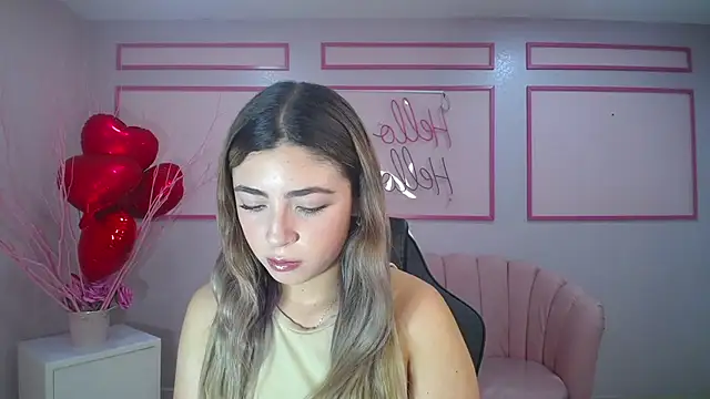 channel blonde a online show from February 25, 2025, 4:25 pm