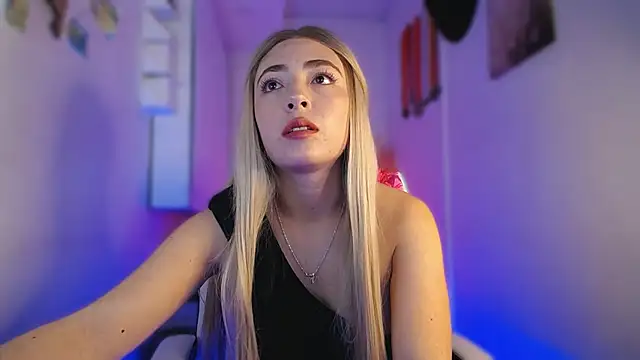 channel blonde a online show from September 15, 2025, 5:52 am