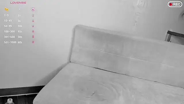 Nicholasrodrii online show from March 23, 2025, 2:04 am