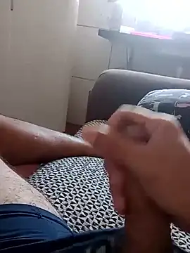 Snapshot of safadomefazgozar chatting on February 23, 2026, 5:35 pm safadomefazgozar online show from February 23, 2026, 5:35 pm