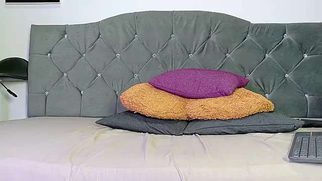 louis bcasta1 online show from October 30, 2025, 7:11 pm