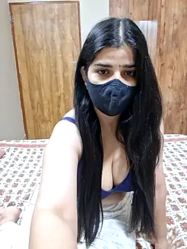 Snapshot of aaliya_bhattt chatting on July 2, 2026, 6:47 pm aaliya bhattt online show from July 2, 2026, 6:47 pm