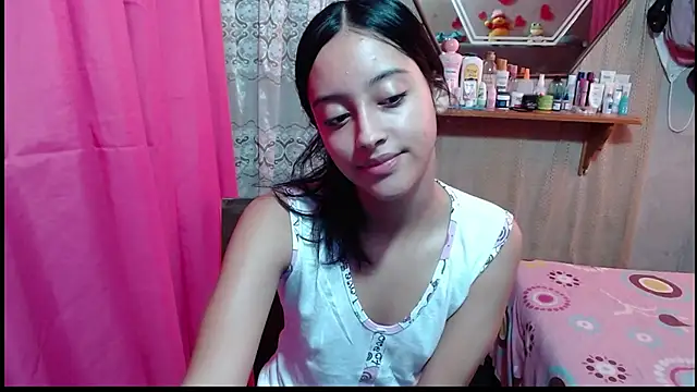 Snapshot of Lunawillis chatting on March 13, 2026, 8:36 pm Lunawillis online show from March 13, 2026, 8:36 pm