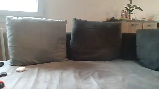 Snapshot of FablinoX chatting on September 23, 2025, 6:53 am FablinoX online show from September 23, 2025, 6:53 am