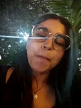 lyra-rain online show from February 21, 2025, 11:43 pm