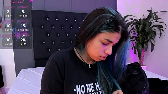 lyra-rain online show from February 20, 2025, 11:09 am