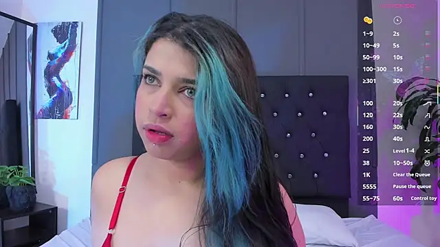 lyra-rain online show from March 11, 2025, 11:44 am