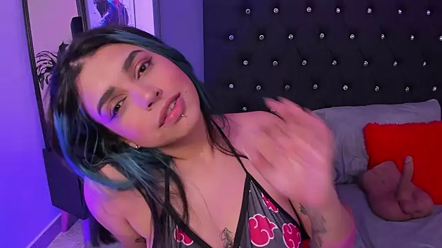 lyra-rain online show from March 14, 2025, 5:24 pm