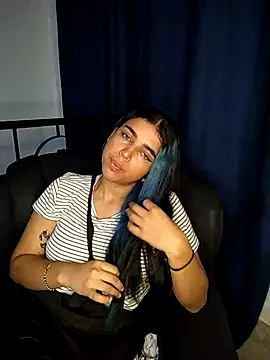 lyra-rain online show from February 26, 2025, 11:11 am