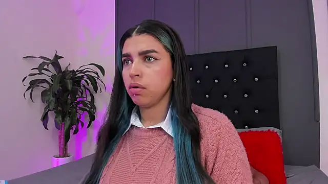 lyra-rain online show from March 6, 2025, 11:25 am