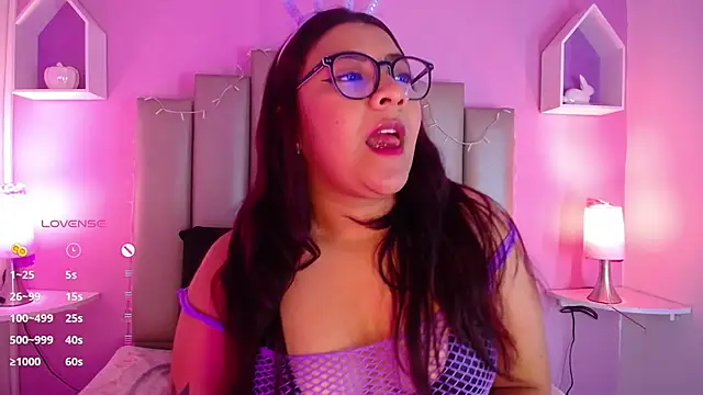 MeghanBurn online show from March 21, 2025, 1:56 am