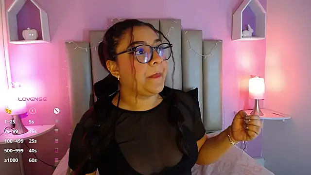 MeghanBurn online show from March 22, 2025, 12:35 pm