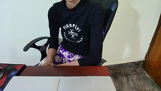 Srabontii online show from April 14, 2026, 6:40 am