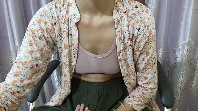 Srabontii online show from October 29, 2025, 3:11 pm