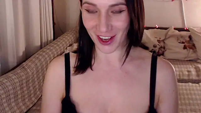 pepper milf online show from February 14, 2025, 6:40 pm