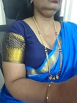 Snapshot of Deepthi_Mysore chatting on November 17, 2025, 4:44 pm Deepthi Mysore online show from November 17, 2025, 4:44 pm