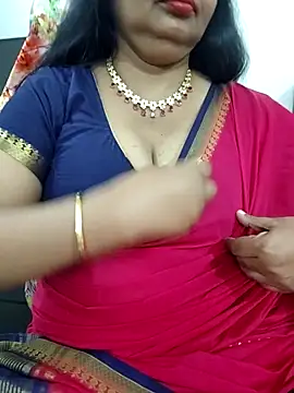 Deepthi Mysore online show from December 3, 2025, 4:06 pm