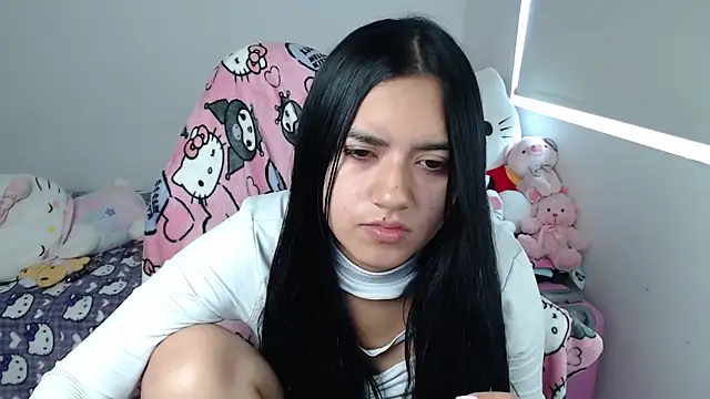 kayla k18 online show from May 13, 2026, 5:53 pm