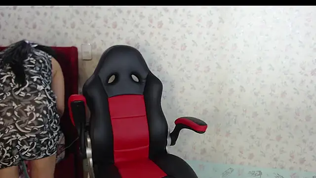 kayla k18 online show from October 13, 2025, 1:51 am