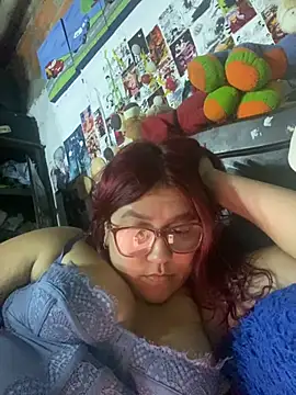 dafne19  online show from September 22, 2025, 4:40 am