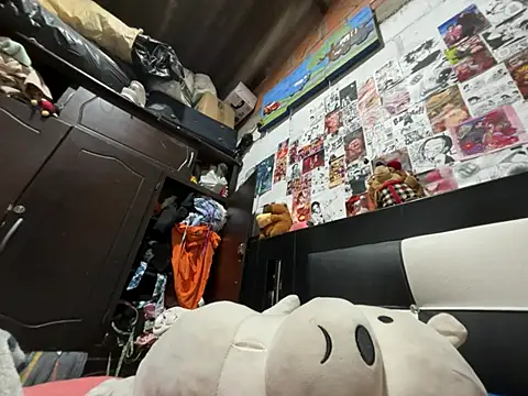 Snapshot of dafne19_ chatting on April 26, 2026, 4:43 am dafne19 online show from April 26, 2026, 4:43 am