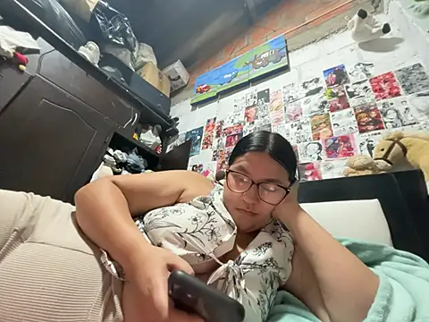 Snapshot of dafne19_ chatting on May 24, 2026, 6:24 am dafne19 online show from May 24, 2026, 6:24 am