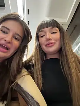 Sophie Avory online show from November 3, 2025, 8:12 pm