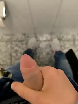 geilehecke1 online show from December 10, 2024, 1:33 pm