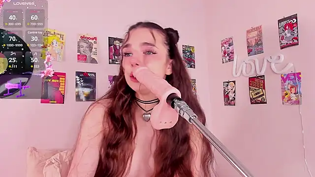 Snapshot of LosAlicee chatting on December 20, 2024, 7:22 am LosAlicee online show from December 20, 2024, 7:22 am