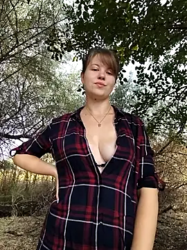 astiSWEET online show from September 9, 2025, 4:00 am