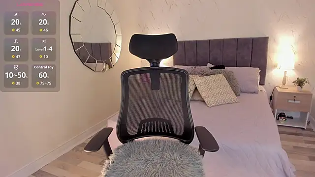 Snapshot of CyntiaAdams chatting on November 6, 2025, 7:51 pm CyntiaAdams online show from November 6, 2025, 7:51 pm