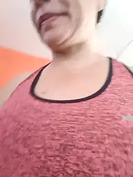 Snapshot of katysquirtdirty chatting on December 1, 2025, 9:15 pm katysquirtdirty online show from December 1, 2025, 9:15 pm