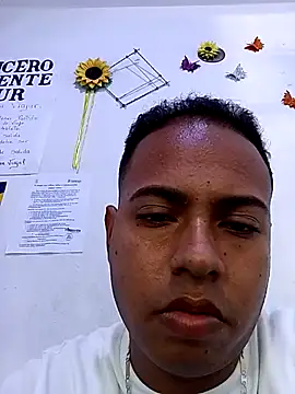 AlkalineCalmness online show from December 18, 2025, 2:32 pm