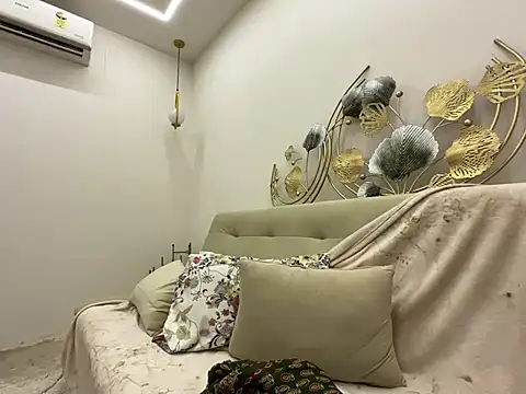 MaYaa  11 online show from March 15, 2026, 6:42 am